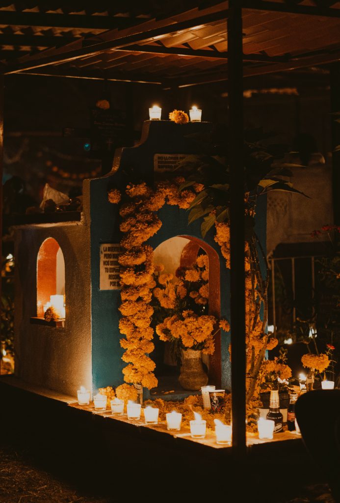 Altar. Ritual.
